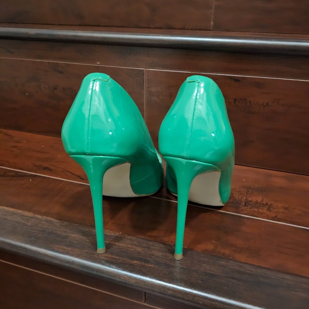 Vala Pumps - Picture 5 of 6